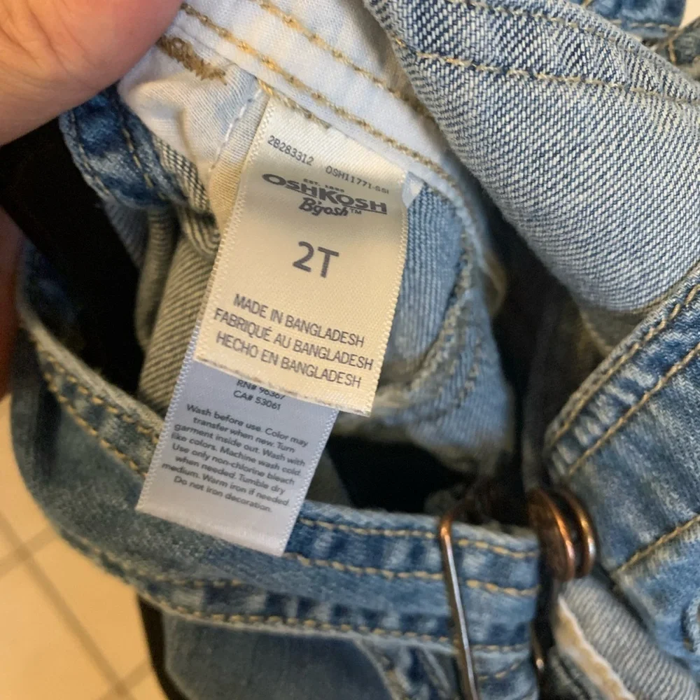 Oshkosh toddler‎ dark wash overalls
